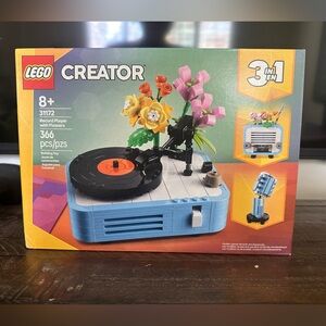 LEGO Light Blue Record Player with Black Turntable and Pink & Yellow Flowers